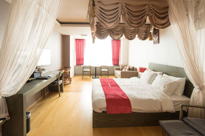 Imagen de la habitación del Hotel Hu. Foto 10