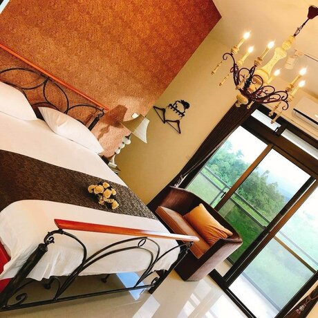 Imagen de la habitación del Hotel Hu Moon Lake. Foto 16