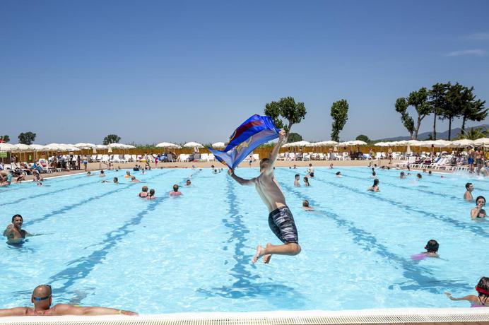 Imagen general del Hotel Hu Park Albatros Village. Foto 2