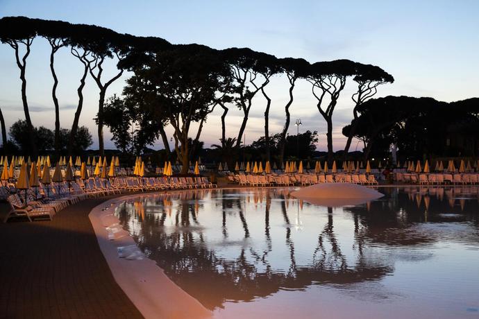 Imagen general del Hotel Hu Park Albatros Village. Foto 9