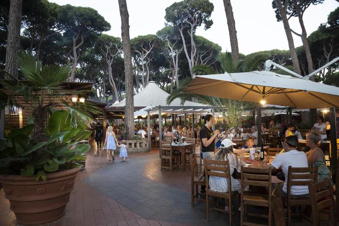 Imagen general del Hotel Hu Park Albatros Village. Foto 12