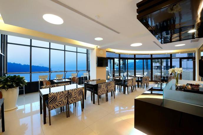 Imagen del bar/restaurante del Hotel Hu Yue Lakeview. Foto 4