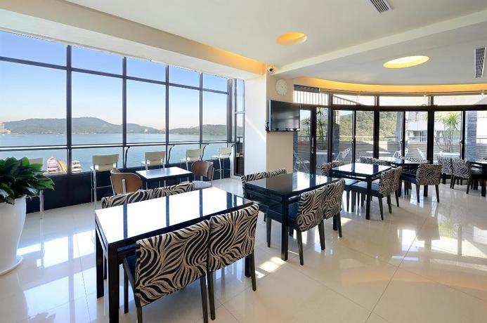 Imagen del bar/restaurante del Hotel Hu Yue Lakeview. Foto 5