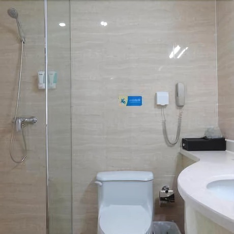 Imagen de la habitación del Hotel Hua Cheng Hotel. Foto 5