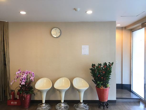 Imagen de los interiores del Hotel Hua Chun Lin. Foto 20