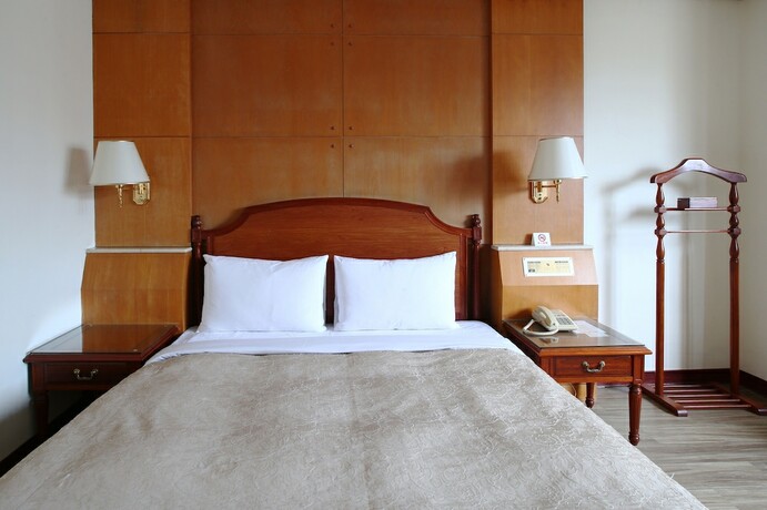 Imagen de la habitación del Hotel Hua Du, Yizhong. Foto 17