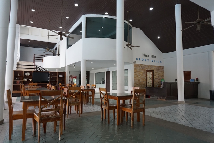 Imagen del bar/restaurante del Hotel Hua Hin Sport Villa. Foto 5