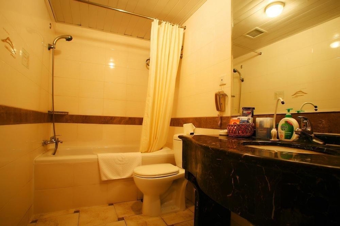 Imagen general del Hotel Hua Jun Suite. Foto 4