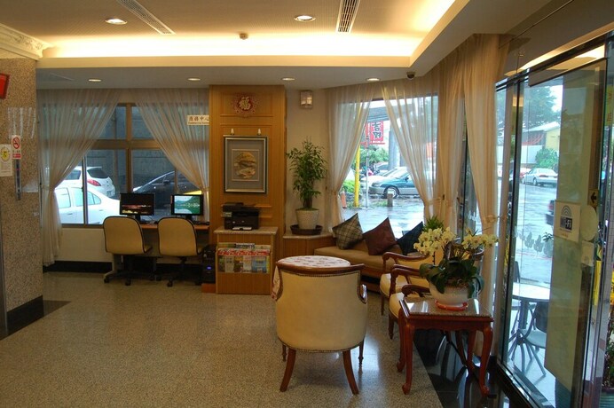 Imagen de los interiores del Hotel Hua Tong. Foto 23