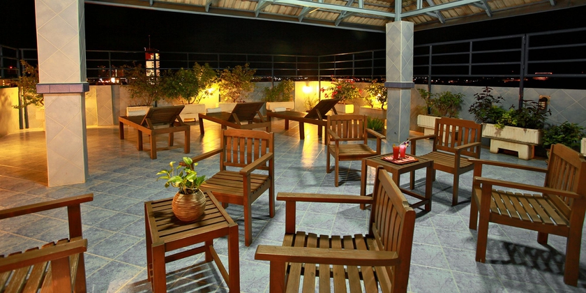 Imagen de los interiores del Hotel Huahin Loft. Foto 12