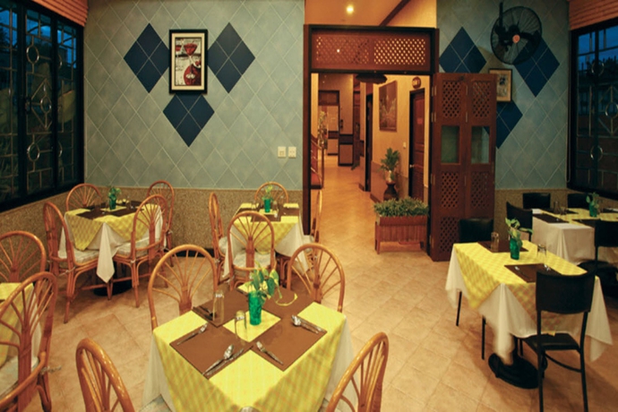 Imagen del bar/restaurante del Hotel Huahin Loft. Foto 5