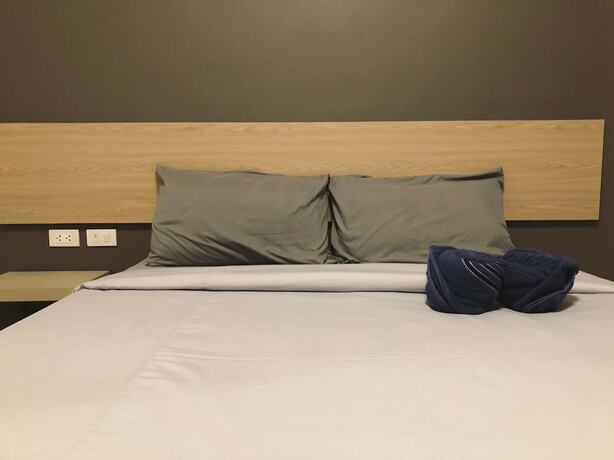 Imagen de la habitación del Hotel Huahin Terminal. Foto 22