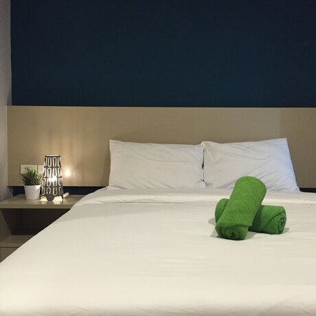 Imagen de la habitación del Hotel Huahin Terminal. Foto 23