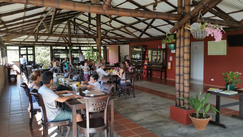 Imagen del bar/restaurante del Hotel Huaka - Yo. Foto 2