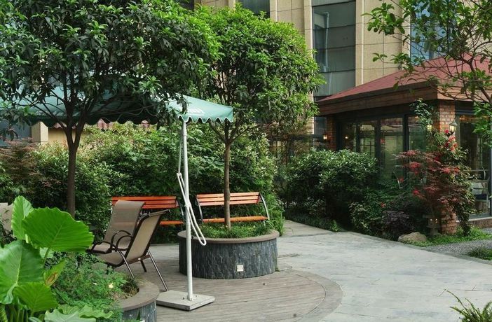 Imagen de los exteriores del Hotel Hualian Eastern. Foto 12