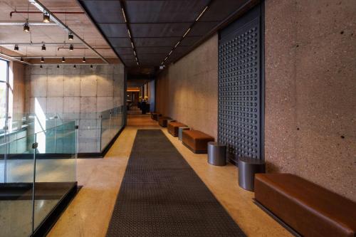 Imagen de los interiores del Hotel Hualta Hotel Mendoza, Curio Collection By Hilton. Foto 8