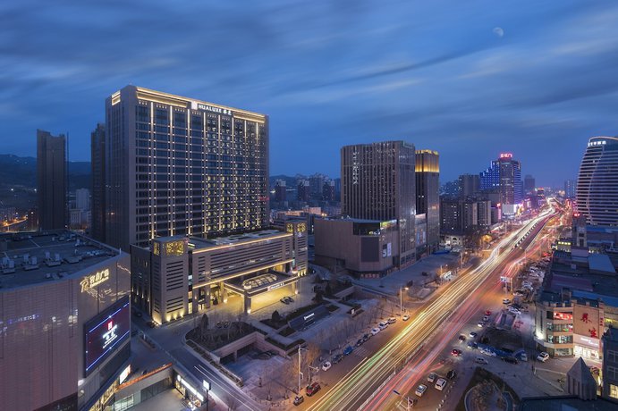 Imagen general del Hotel Hualuxe Hotels & Resorts Zhangjiakou. Foto 1