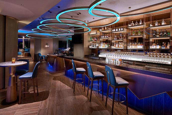 Imagen del bar/restaurante del Hotel Hualuxe Hotels and Resorts Haikou Seaview - IHG. Foto 9