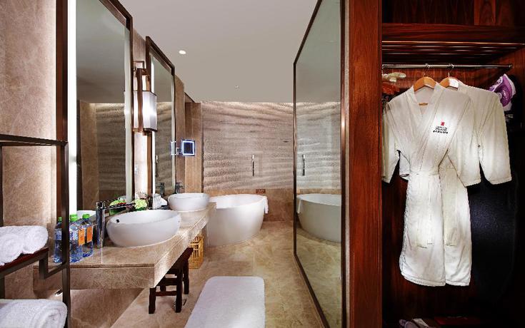 Imagen de la habitación del Hotel Hualuxe Hotels and Resorts Haikou Seaview - IHG. Foto 14