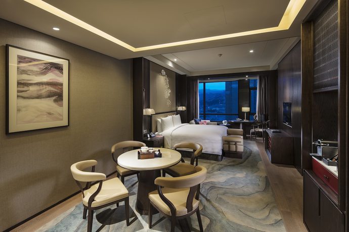 Imagen de la habitación del Hotel Hualuxe Hotels and Resorts Zhangjiakou, An Ihg Hotel. Foto 7