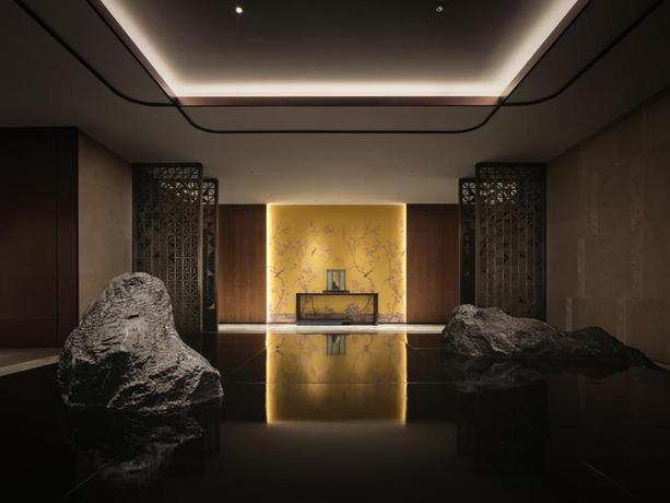 Imagen de los interiores del Hotel Hualuxe Kunshan Huaqiao, an IHG Hotel. Foto 13