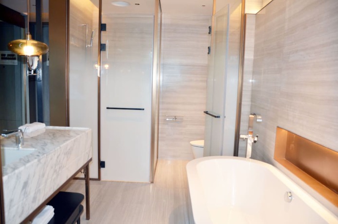 Imagen de la habitación del Hotel Hualuxe Leshan. Foto 13