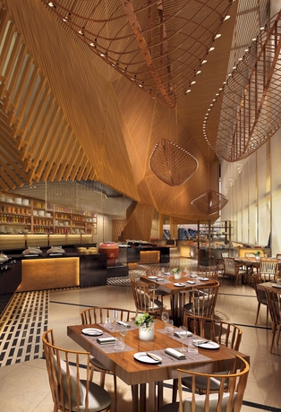Imagen del bar/restaurante del Hotel Hualuxe Nanchang Hightech Zone, An Ihg. Foto 2