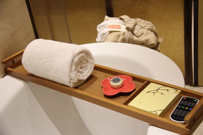 Imagen de la habitación del Hotel Hualuxe Shanghai Twelve At Hengshan, An Ihg. Foto 15