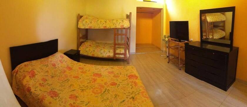 Imagen de la habitación del Hotel Huanchaco Gardens. Foto 13