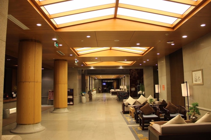Imagen de los interiores del Hotel Huangshan Xuanyuan International. Foto 19