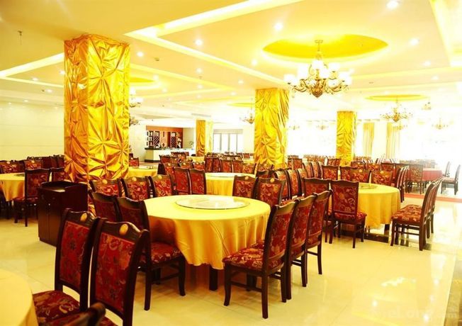 Imagen del bar/restaurante del Hotel Huangshan Zhongshan International. Foto 6