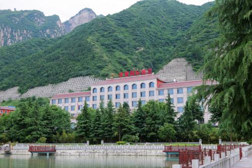 Imagen general del Hotel Huashan Xinyuan International. Foto 4