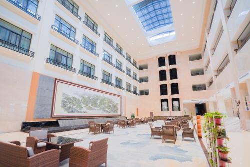 Imagen general del Hotel Huashan Xinyuan International. Foto 6