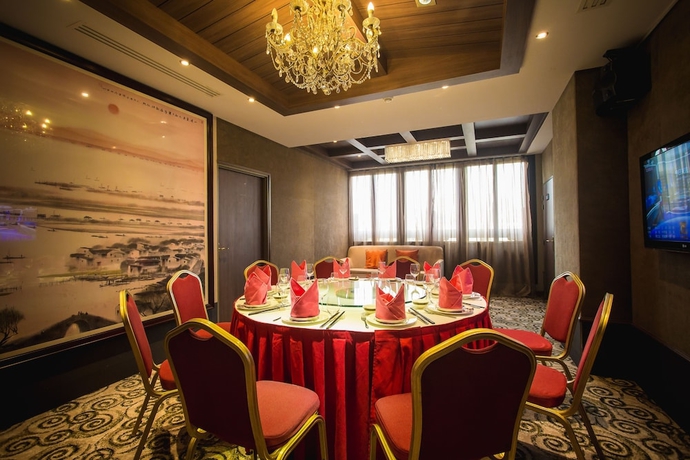 Imagen del bar/restaurante del Hotel Huatian Chinagora. Foto 2