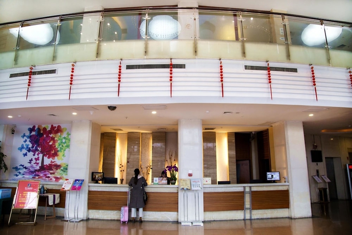 Imagen de los interiores del Hotel Huatian Choice Xiangya Rd Branch. Foto 15