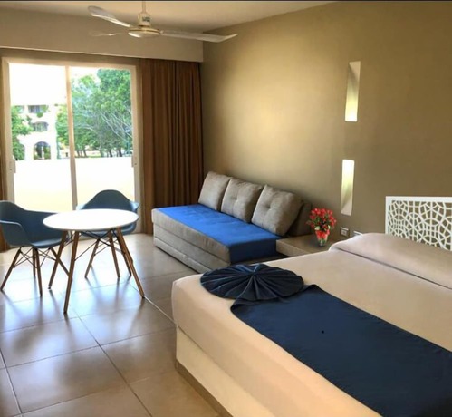 Imagen de la habitación del Hotel Huatulco Maxico. Foto 11