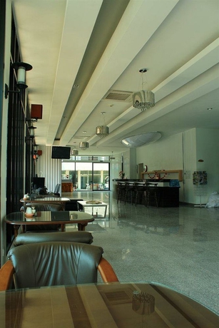 Imagen de los interiores del Hotel Huay Kaew Palace 2. Foto 14