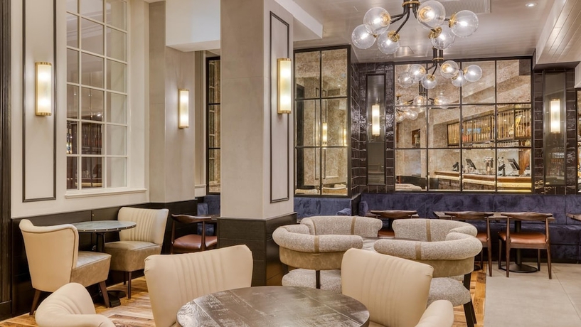 Imagen del bar/restaurante del Hotel Hub By Premier Inn London Farringdon - Old Bailey. Foto 5
