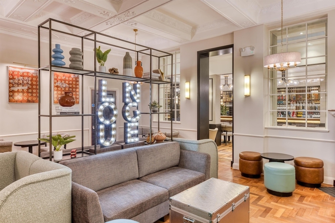 Imagen del bar/restaurante del Hotel Hub By Premier Inn London Farringdon - Old Bailey. Foto 7