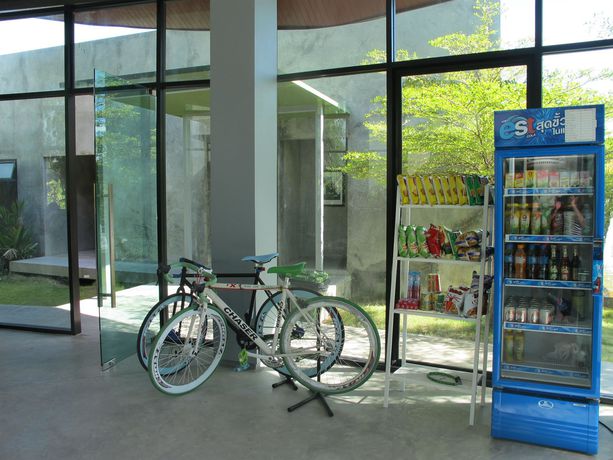 Imagen de los interiores del Hotel Hub De Leaf Rayong. Foto 16