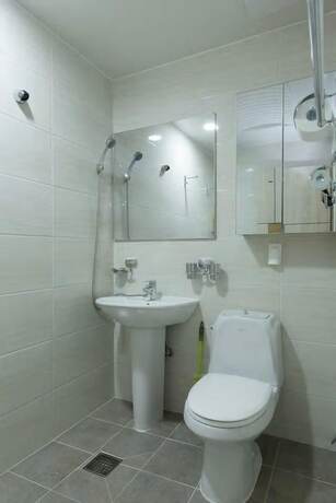 Imagen general del Hotel Hub Guest House. Foto 13