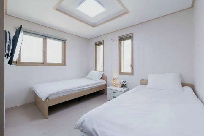 Imagen de la habitación del Hotel Hub Guest House. Foto 20