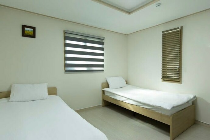 Imagen de la habitación del Hotel Hub Guest House. Foto 23