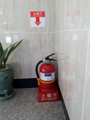 Imagen de los interiores del Hotel Hub Guest House. Foto 36
