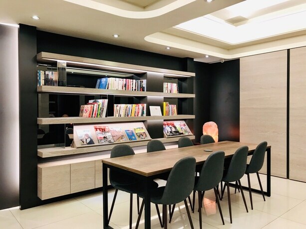 Imagen de los interiores del Hotel Hub Tucheng. Foto 34