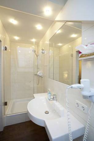 Imagen general del Hotel Huberhof, Allershausen. Foto 1