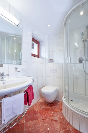 Imagen de la habitación del Hotel Hubertus, Brixen Im Thale . Foto 3