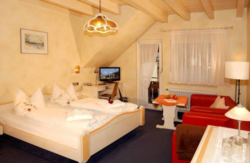 Imagen de la habitación del Hotel Hubertus Garni. Foto 4