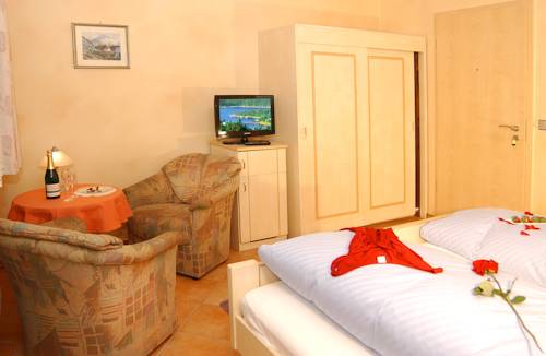 Imagen de la habitación del Hotel Hubertus Garni. Foto 14