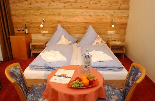 Imagen de la habitación del Hotel Hubertus Garni. Foto 15